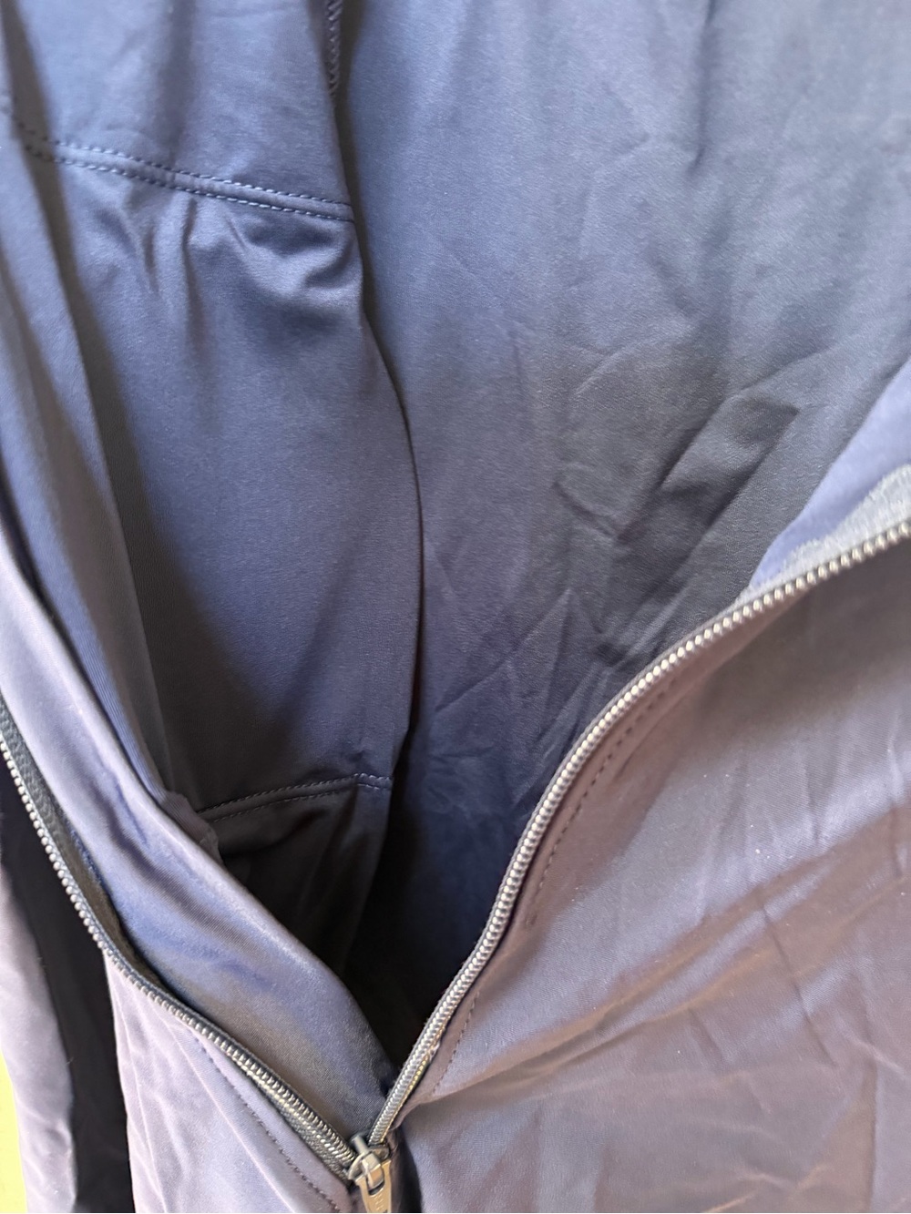 RELLECIGA Women's One Piece Swimsuit Long Sleeve Rash Guard - Picture 3 of 5